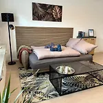 Feeling - Moderne 3-zimmer Am Uniklinikum, Naehe Messe Und Ruettenscheid, 