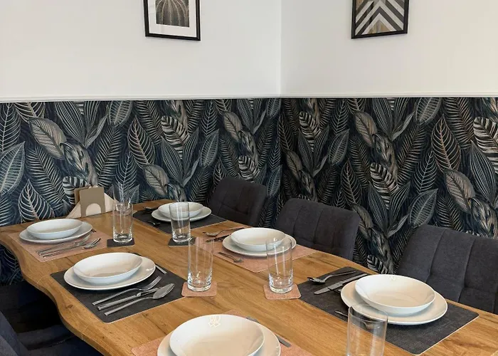 Feeling - Moderne 3-zimmer Am Uniklinikum, Naehe Messe Und Ruettenscheid, 