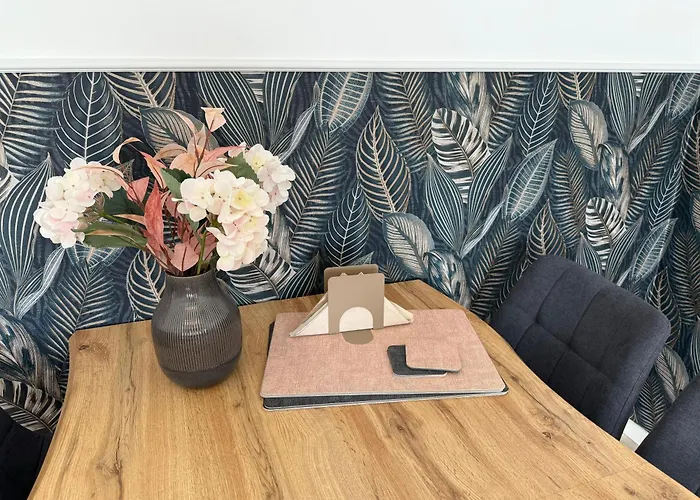 Feeling - Moderne 3-zimmer Am Uniklinikum, Naehe Messe Und Ruettenscheid, 